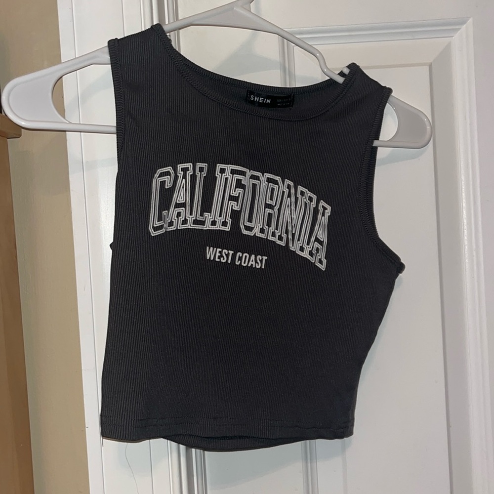 grey crop top, comfortable